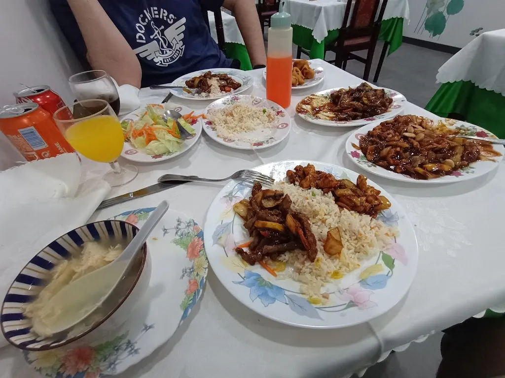 Shuangmujia,SL restaurant in Morón de la Frontera