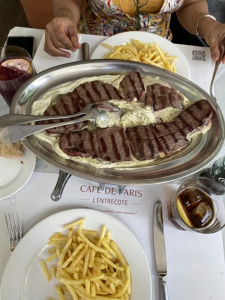 Joann Valiente_Plaza mayor_Felix_review