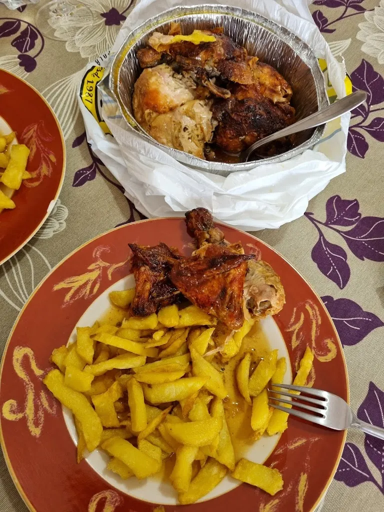 Miguel Angel Luque_Palacio del Pollo y la Pizza_Morón de la Frontera_review