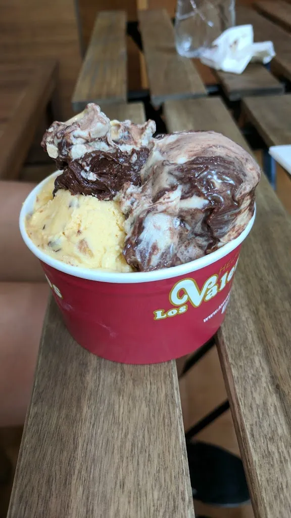 Stephanie Tarrant_Heladería Los Valencianos 1946_Morón de la Frontera_review