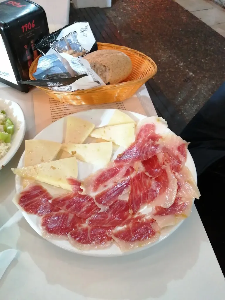 Cerveceria Cafetería Alfonso XII_Osuna_slider_image_3