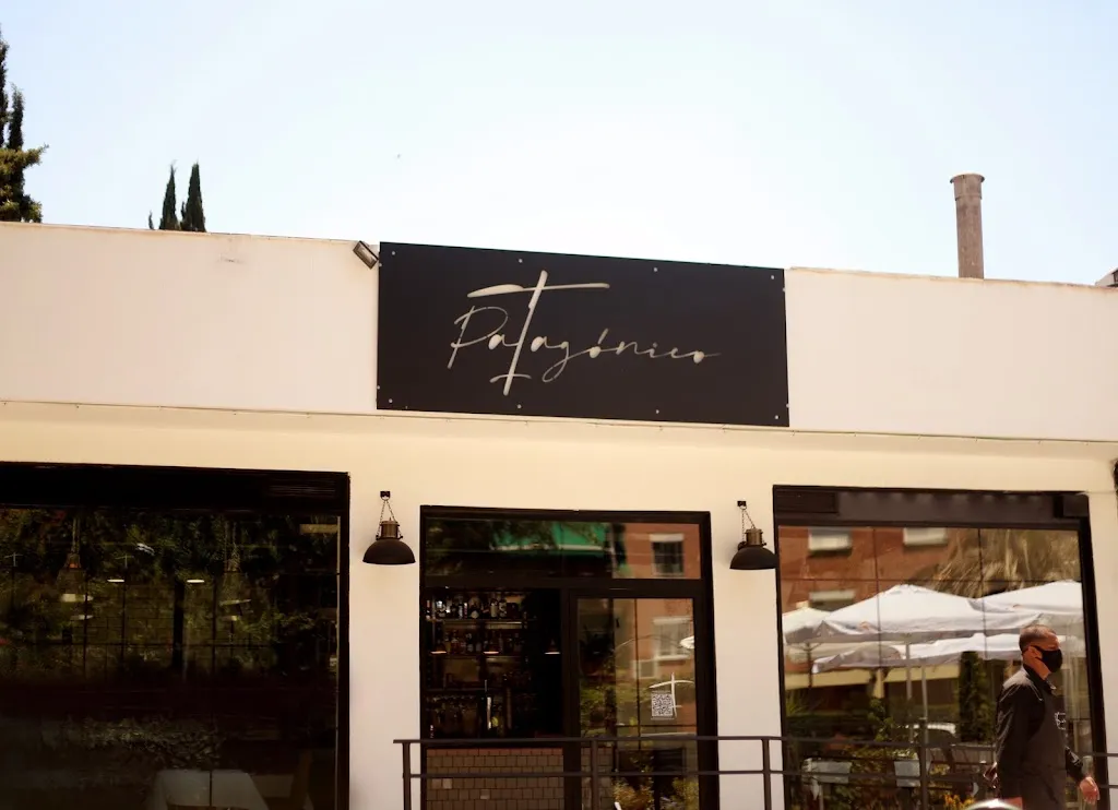 Humos gastrobar restaurant in Osuna