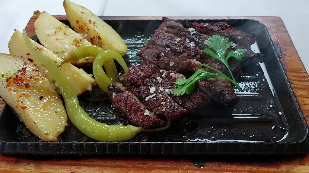 Humos gastrobar_Osuna_slider_image_2