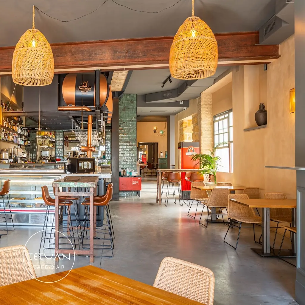 Tetuán Café-Bar_Osuna_slider_image_1