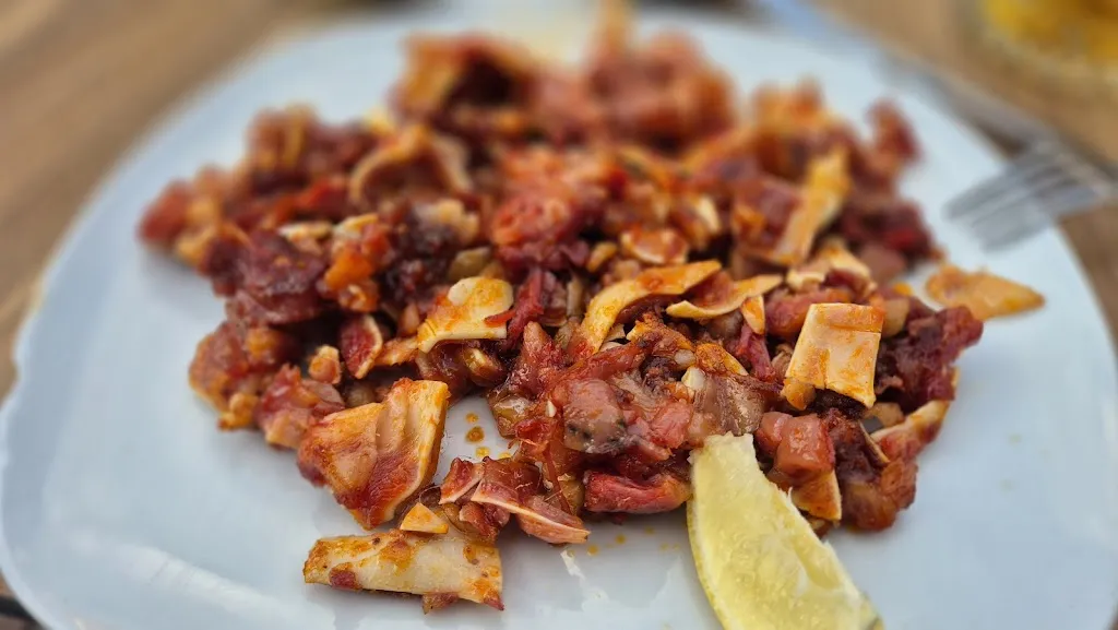 Daniel Harris_AkelaBar Alameda_Osuna_review