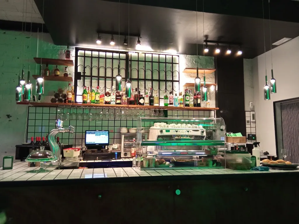 AkelaBar Alameda_Osuna_slider_image_3