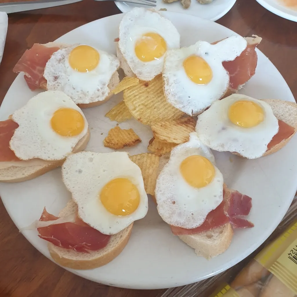 Menu_Bar Cachola_Osuna_image_7