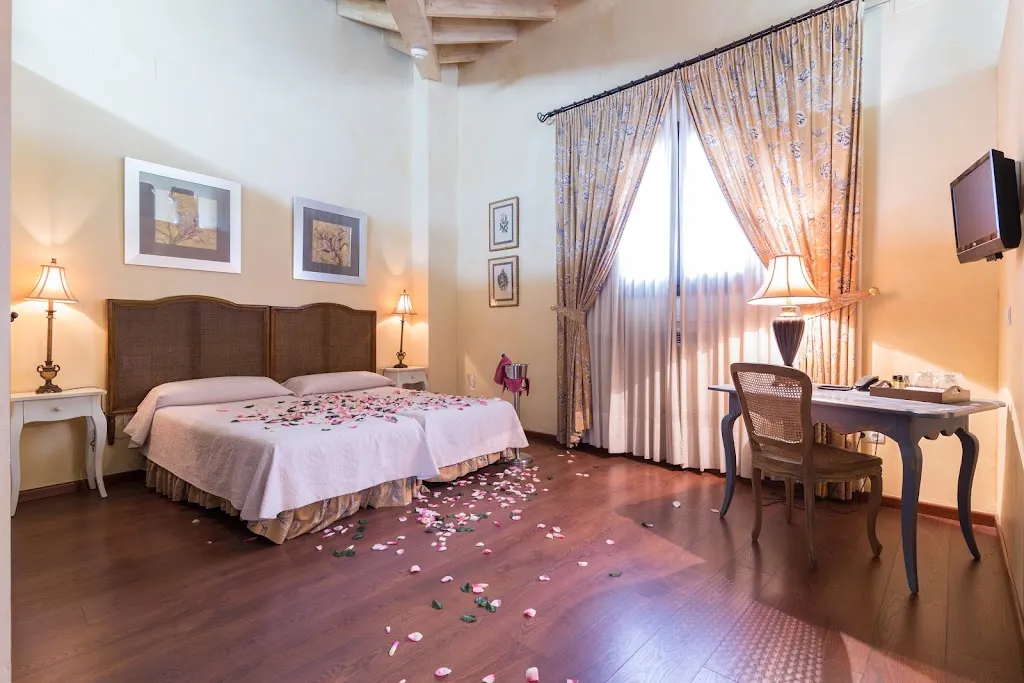 La Casona De Calderon_Osuna_slider_image_3