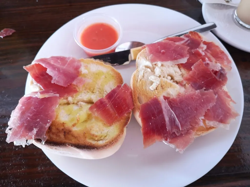 Café Bar Las Vegas_Osuna_slider_image_2