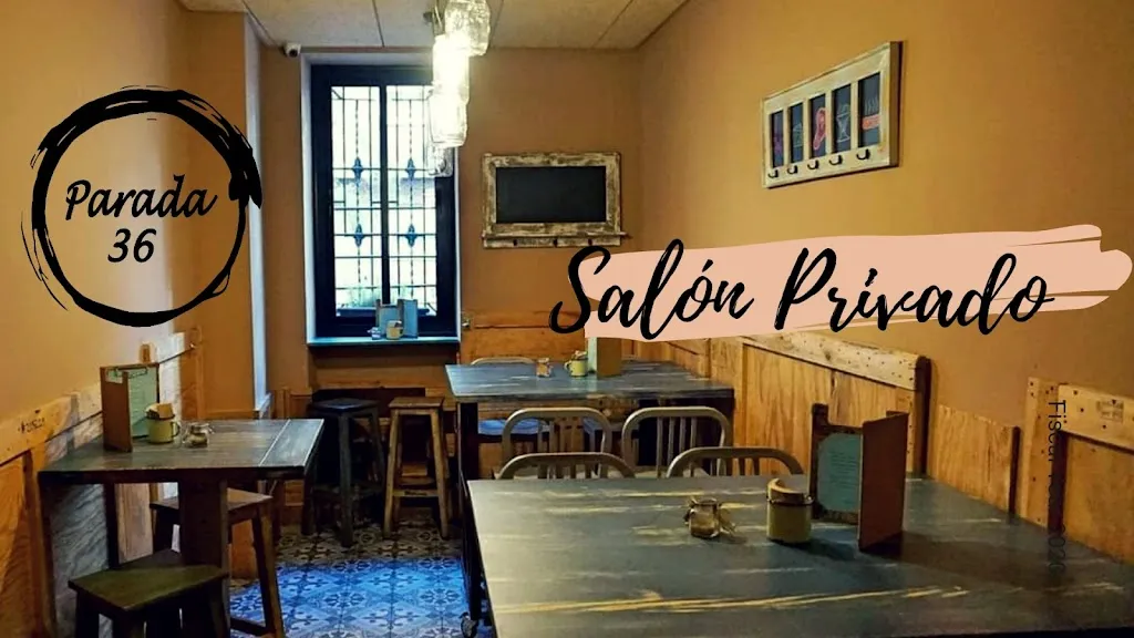 Parada 36 (La Casita Azul) restaurant in Paradas