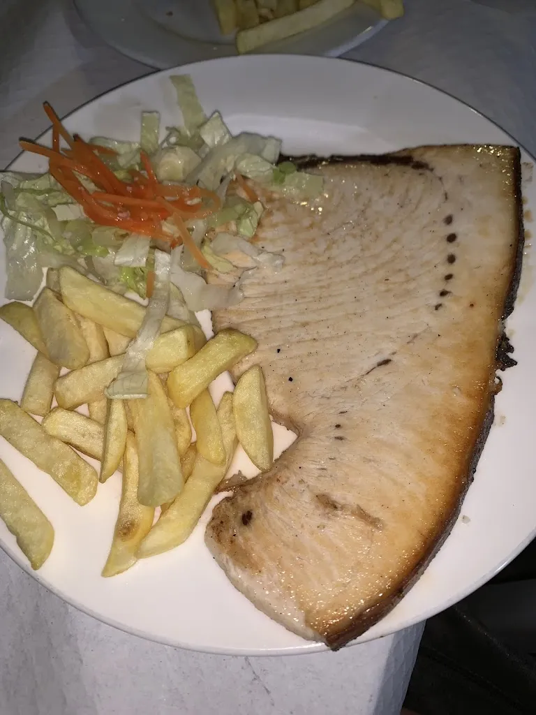 Ana Dávila Herrero_Bar La Escalerita_Palomares del Río_recensione