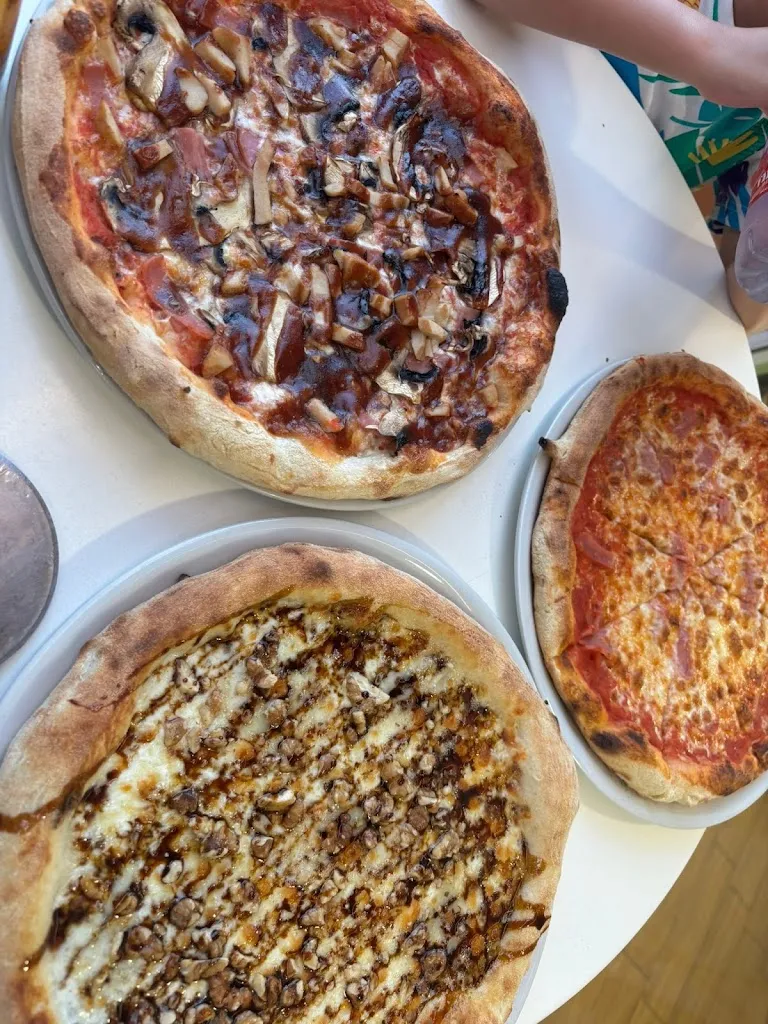 CharlieGR_La Pizzeria a domicilio de Palomares_Palomares del Río_review