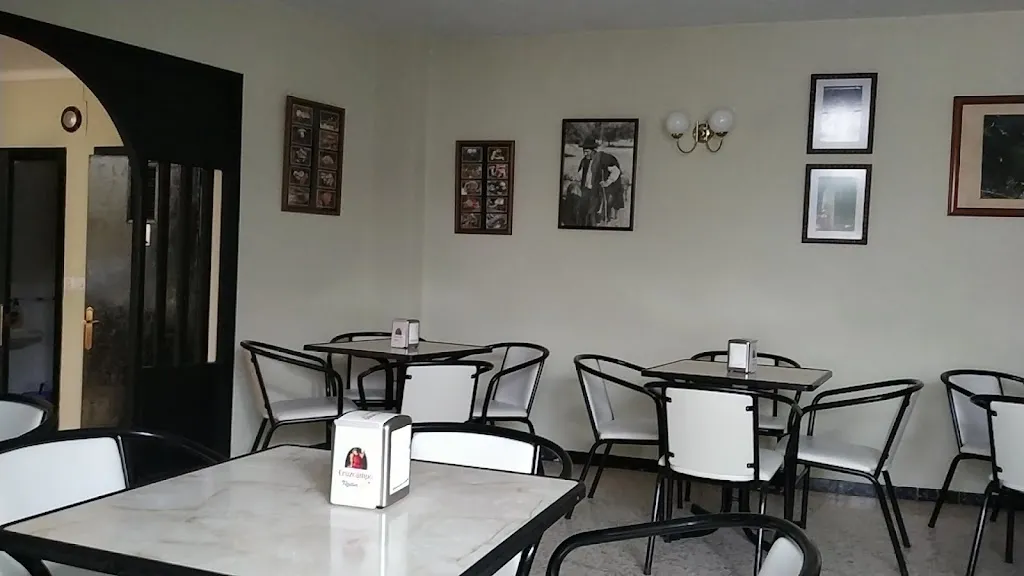 Bar El Pescaero restaurant in Pedroso El