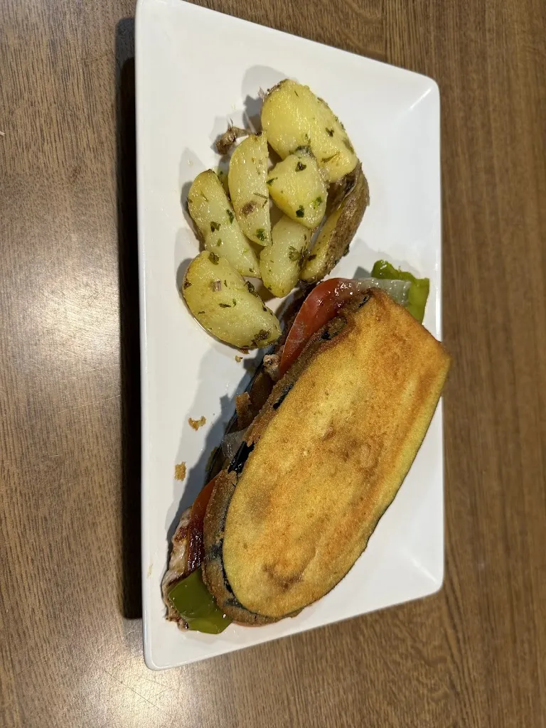 Bar El Terril_Pruna_slider_image_3