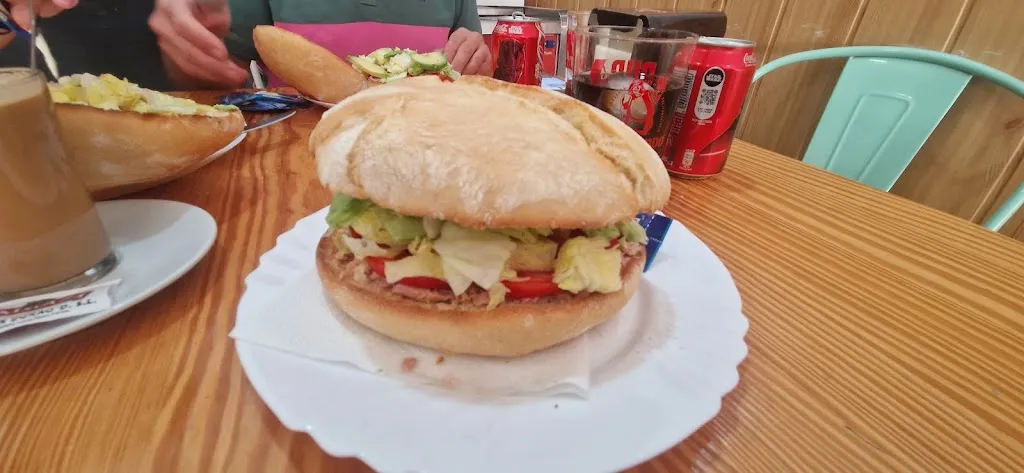 danimalaga87 “Dj Z” danimalaga87_Bar cafetería Los Ratones_Pruna_review