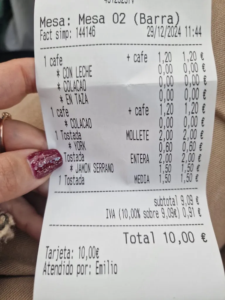 Cynthia Gutiérrez_Restaurante Mesón Corbones_Puebla de Cazalla La_review