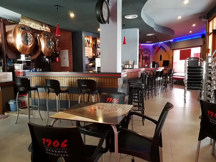 Cervecería LaCosta restaurant in Puebla de Cazalla La