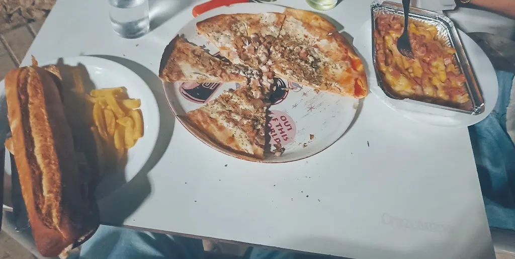 Agustin2 Carmona Fernandez_Pizzeria Revolucion_Puebla de Cazalla La_review