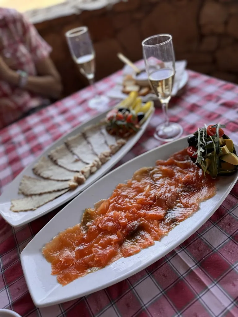 MESÓN RÍO FRÍO restaurant in Puebla de Cazalla La