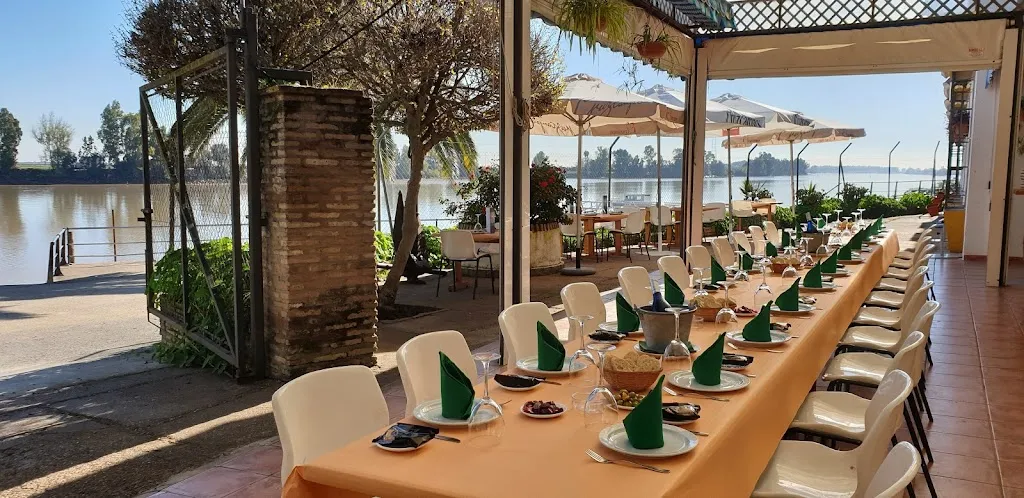 Taberna El Velero restaurant in Puebla del Río La