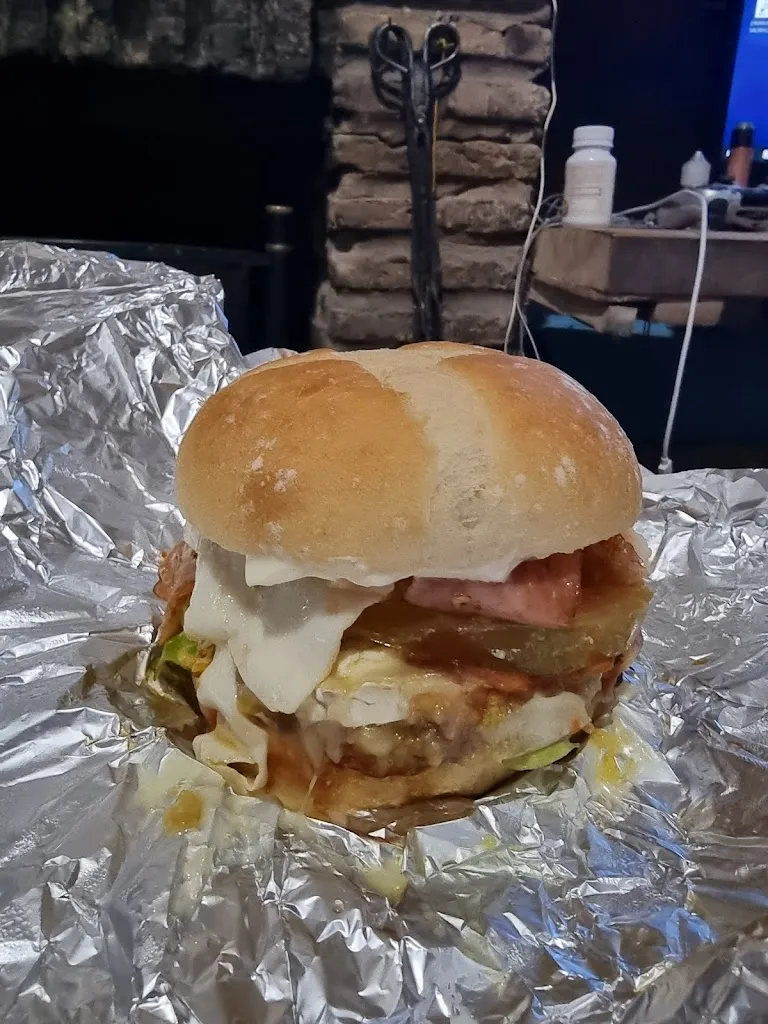 Menu_Hamburguesería El Perriburger_Puebla del Río La_image_7