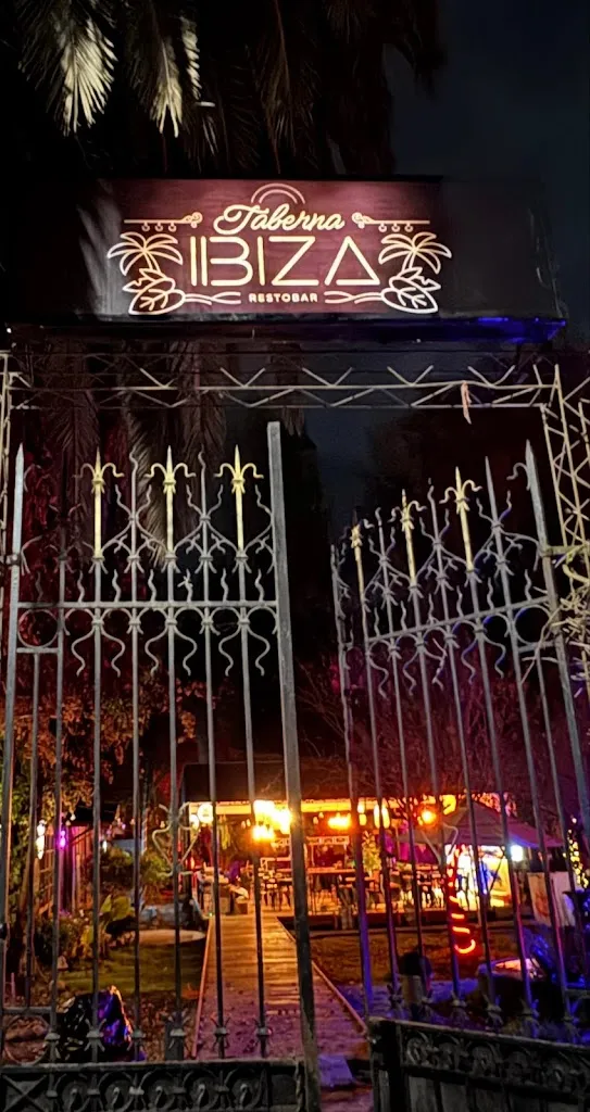 Taberna Ibiza restaurant in Peñaflor
