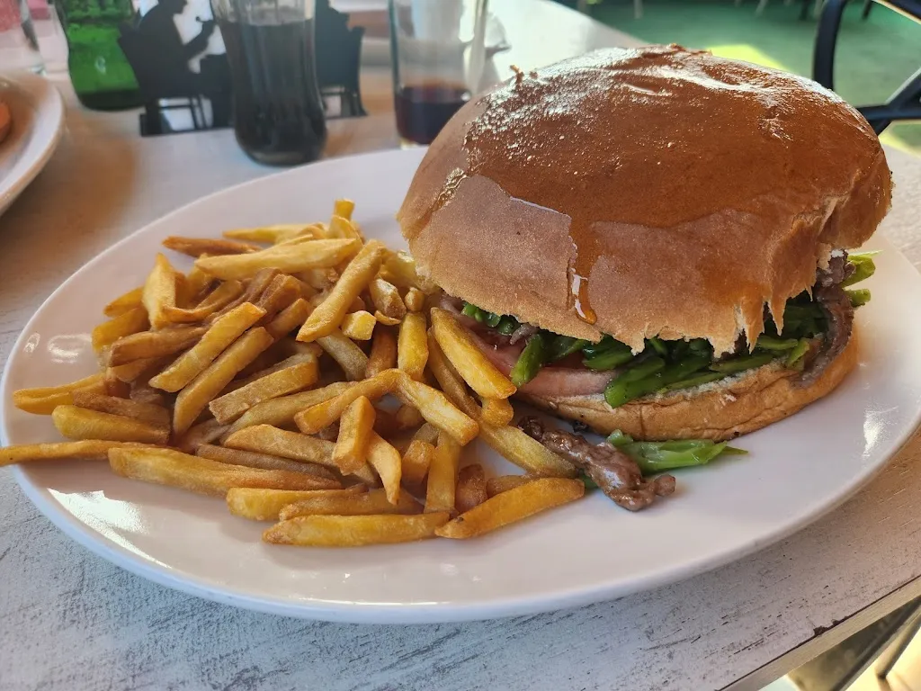 diego canales_Entre Cubierto_Peñaflor_review