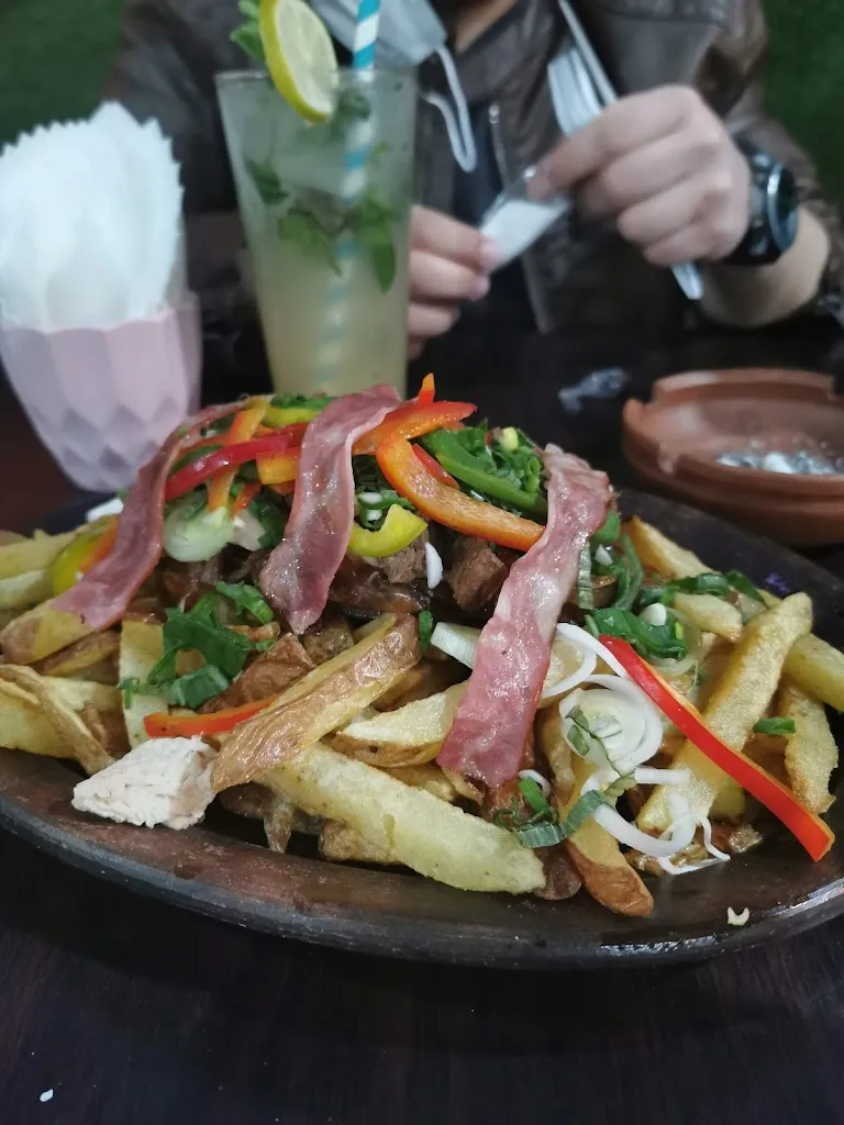 Menu_Clubdemonio Resto-bar_Peñaflor_image_2