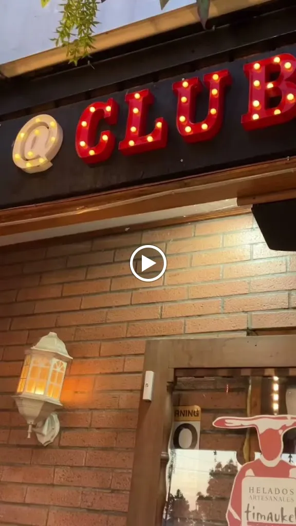 Clubdemonio Resto-bar_Peñaflor_slider_image_2