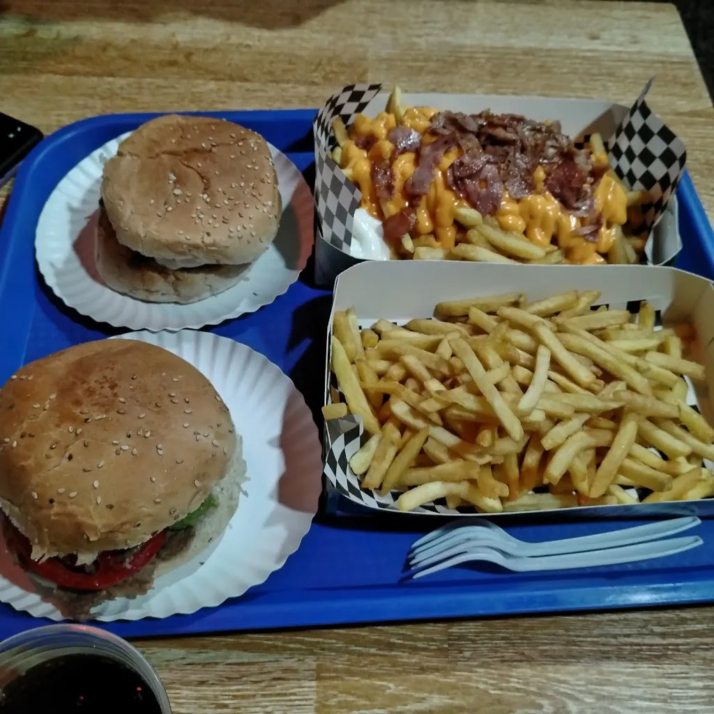 Christopher Peralta Silva_Universo 7_Peñaflor_review