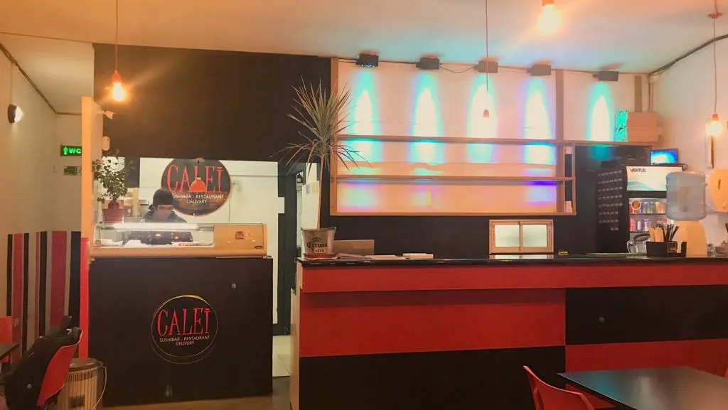 CALEI SUSHIBAR DELIVERY_Peñaflor_slider_image_1