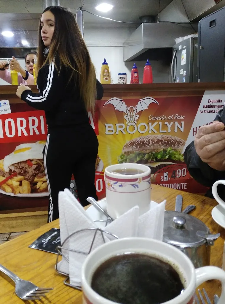 Menu_Brooklyn Comida Rápida_Peñaflor_image_8