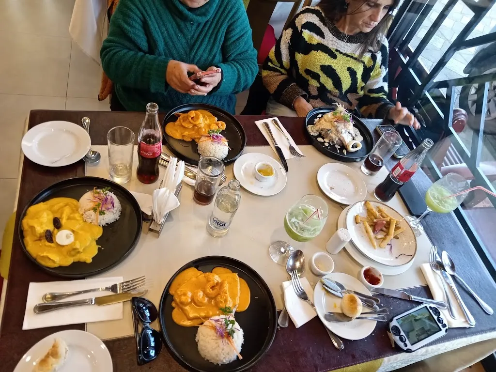 Carolina Soto Arcos_RESTAURANTE MUSEO PERUANO II_Peñaflor_review