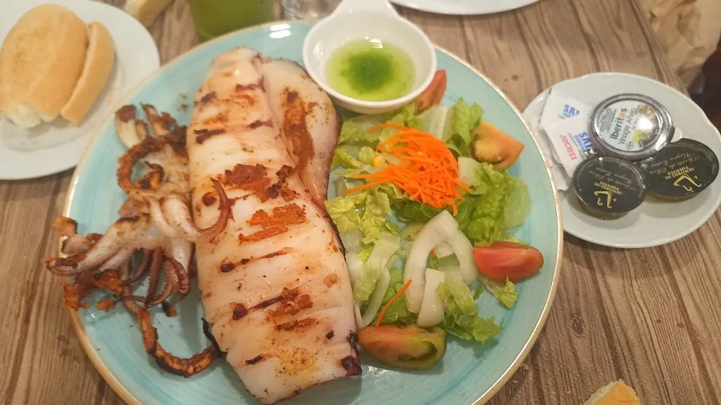 Javier Duran_Club Tercera Edad_Dalías_review