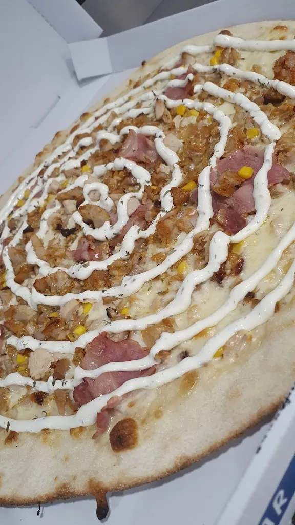 Romeo & Julieta pizza_Roda de Andalucía La_slider_image_2