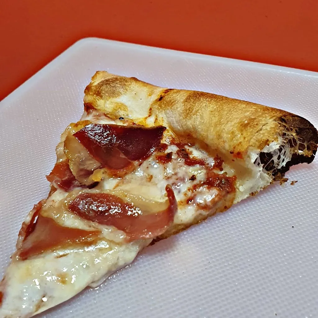 Romeo & Julieta pizza_Roda de Andalucía La_slider_image_3