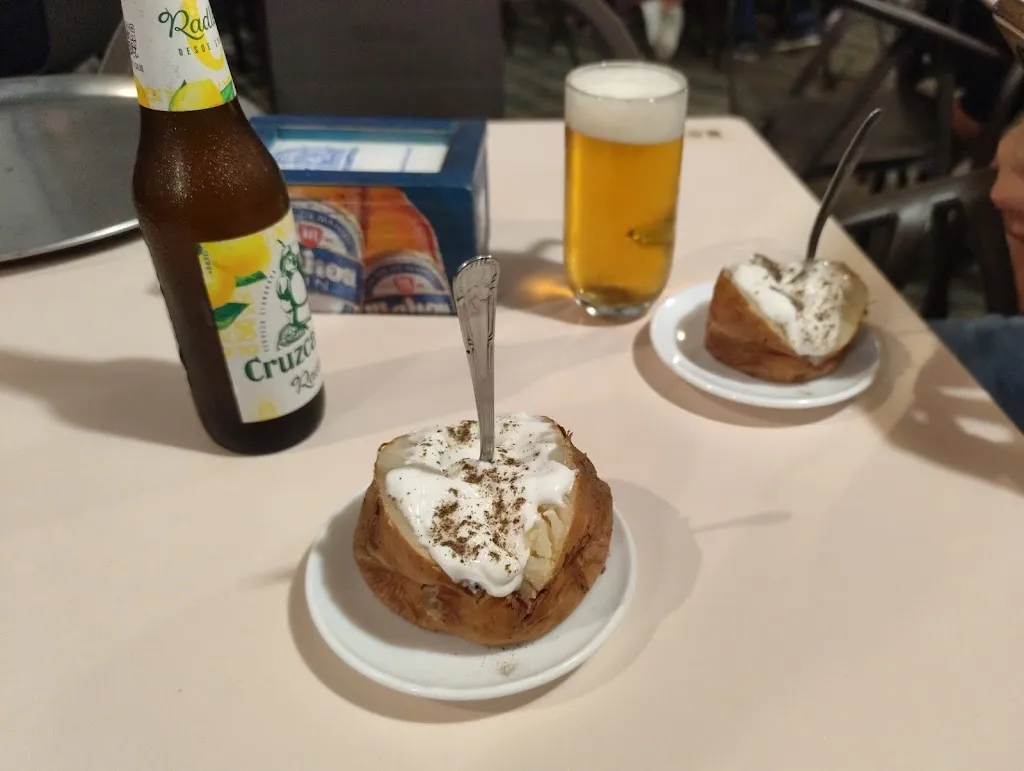 Alba Flores_CAFE-BAR CASTILLO_Fiñana_review