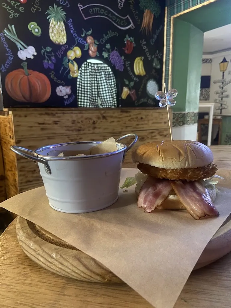 Claudia Sanchez_El Sitio_Ronquillo El_review