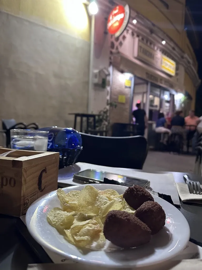 M. Márquez_Taberna El Refugio_San Juan de Aznalfarache_review