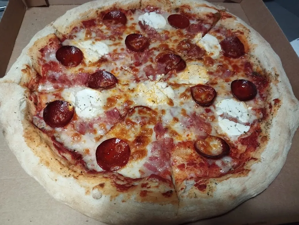 Cristina Ariza Fernandez_Luigipizza San Juan de Aznalfarache_San Juan de Aznalfarache_review