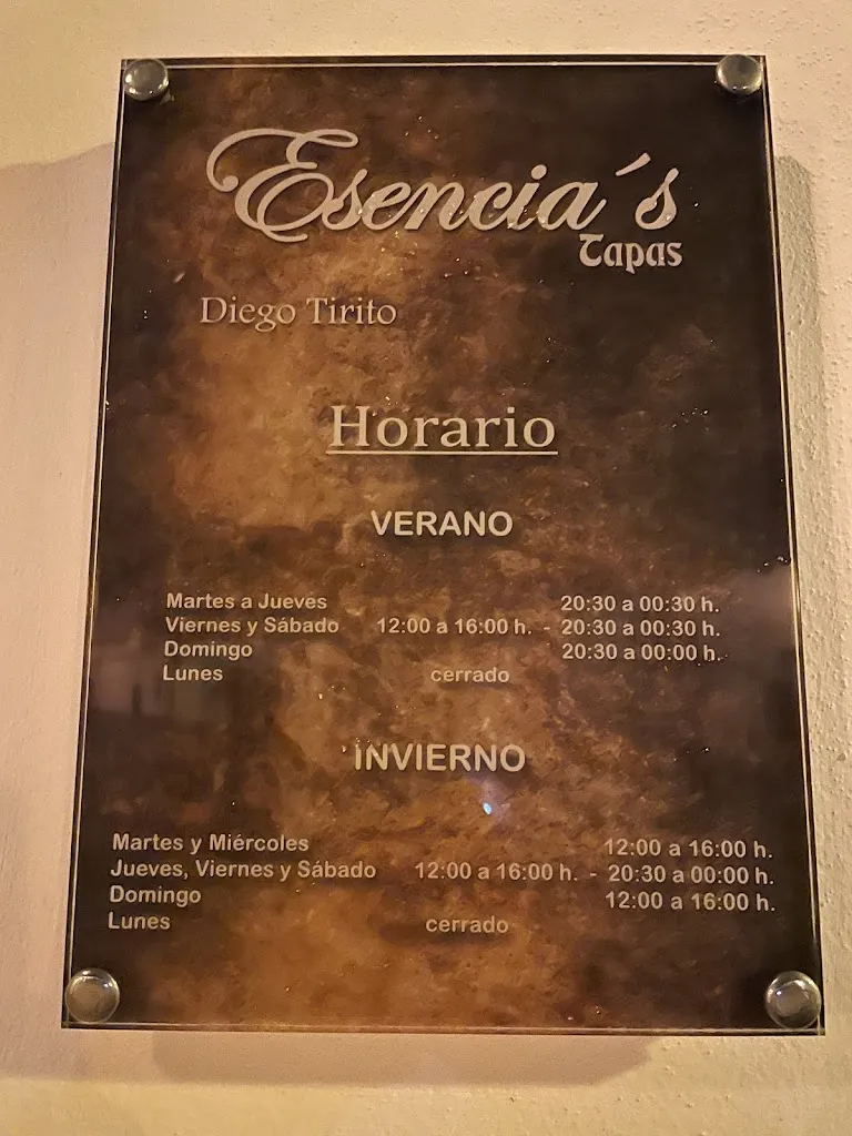 Menu_Bar Esencia's Tapas_Sanlúcar la Mayor_image_2