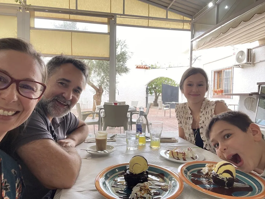 Rachel Alice Pearson_Hotel Pensión Xiquena_Fiñana_review