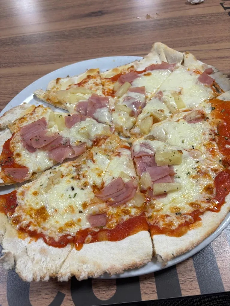 Pizzas A Todo Gas_Saucejo El_slider_image_3