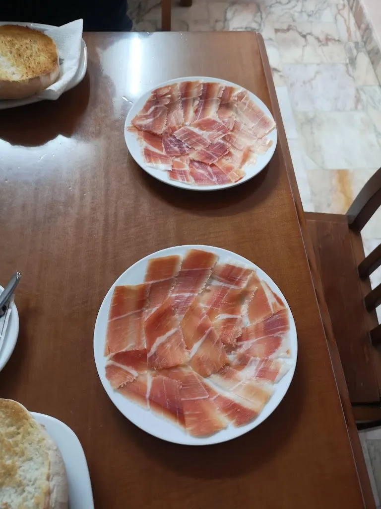 jose alberto lozano sevillano_Bar Restaurante Los Sauces_Saucejo El_review