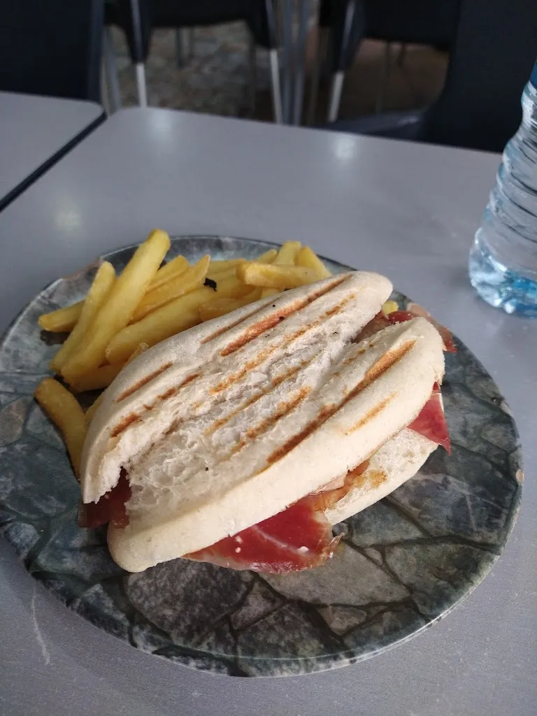 Kiosco del parque ambulatorio Lo NUESTRO_Santiponce_slider_image_3