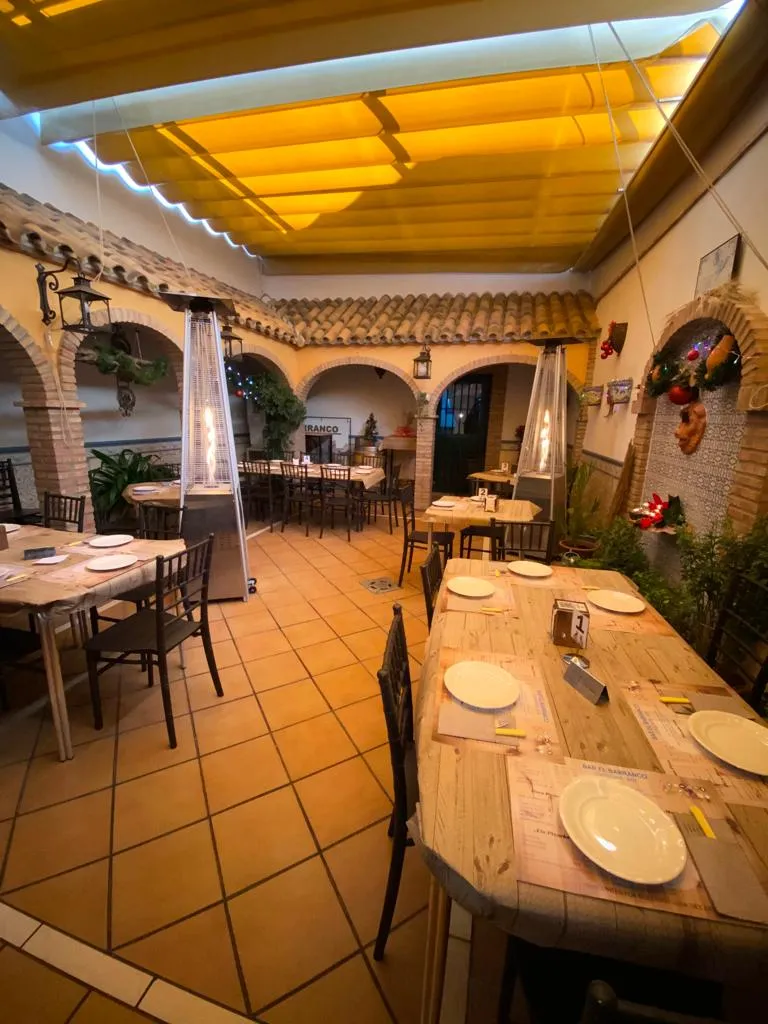 Bar El Barranco restaurant in Santiponce