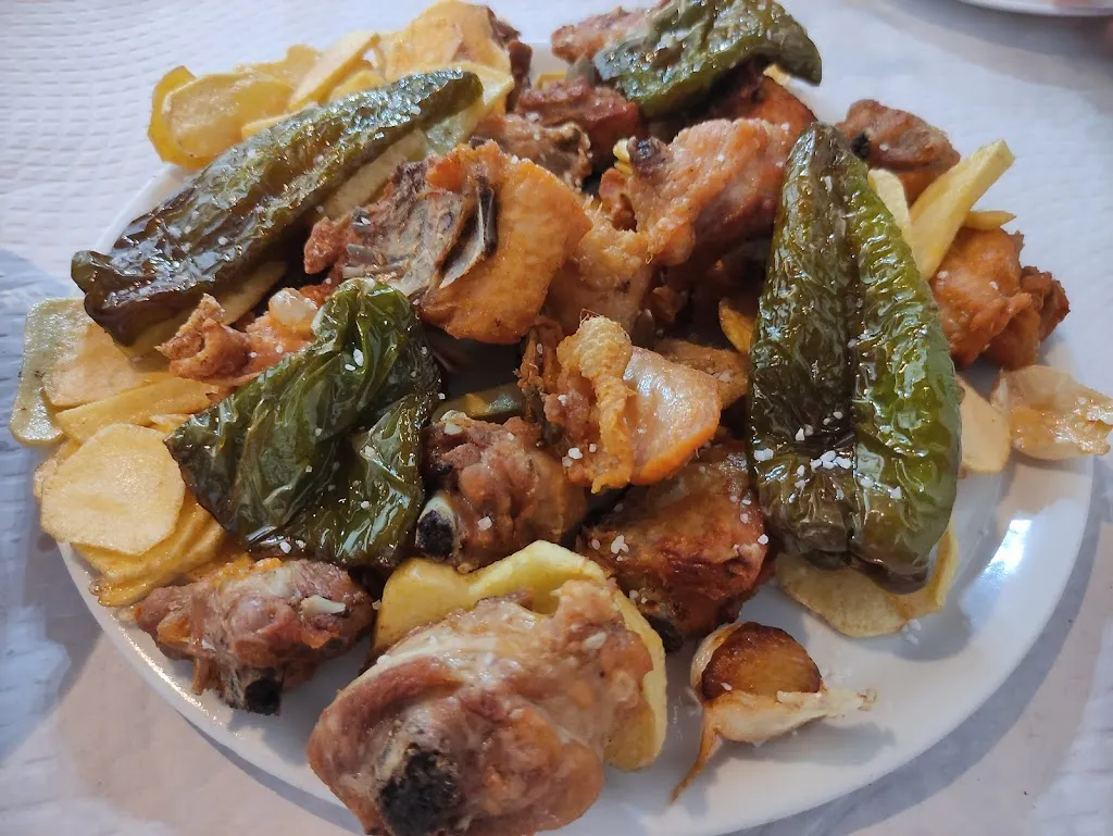 Raquel R._Pajartillo Bar_Santiponce_review