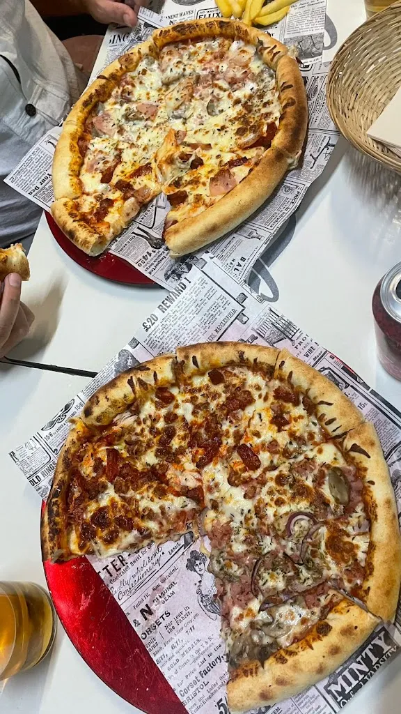 Pizzería Don Vito restaurant in Santiponce