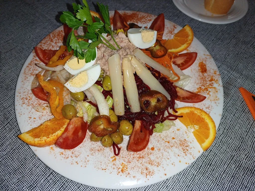 Pedro Raul Pelegrin Seisdedos_Restaurante El Olivillo_Fondón_review