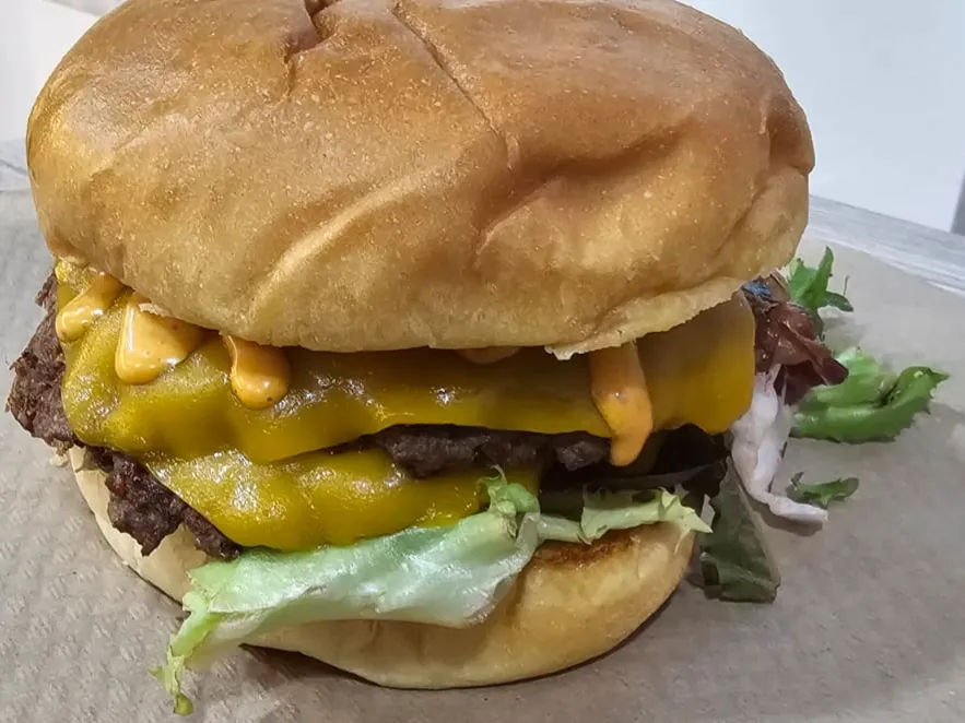 Menu_PAKAMI BURGUER_Tocina_image_6